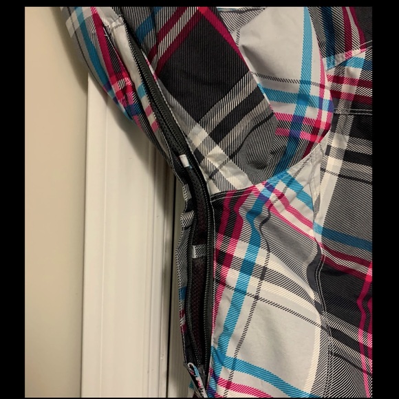 Powder Room Snowboard Jacket - Picture 4 of 7